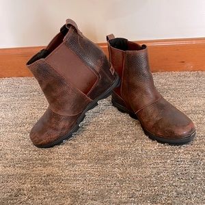 Sorel Joan of Arc, brown leather booties.